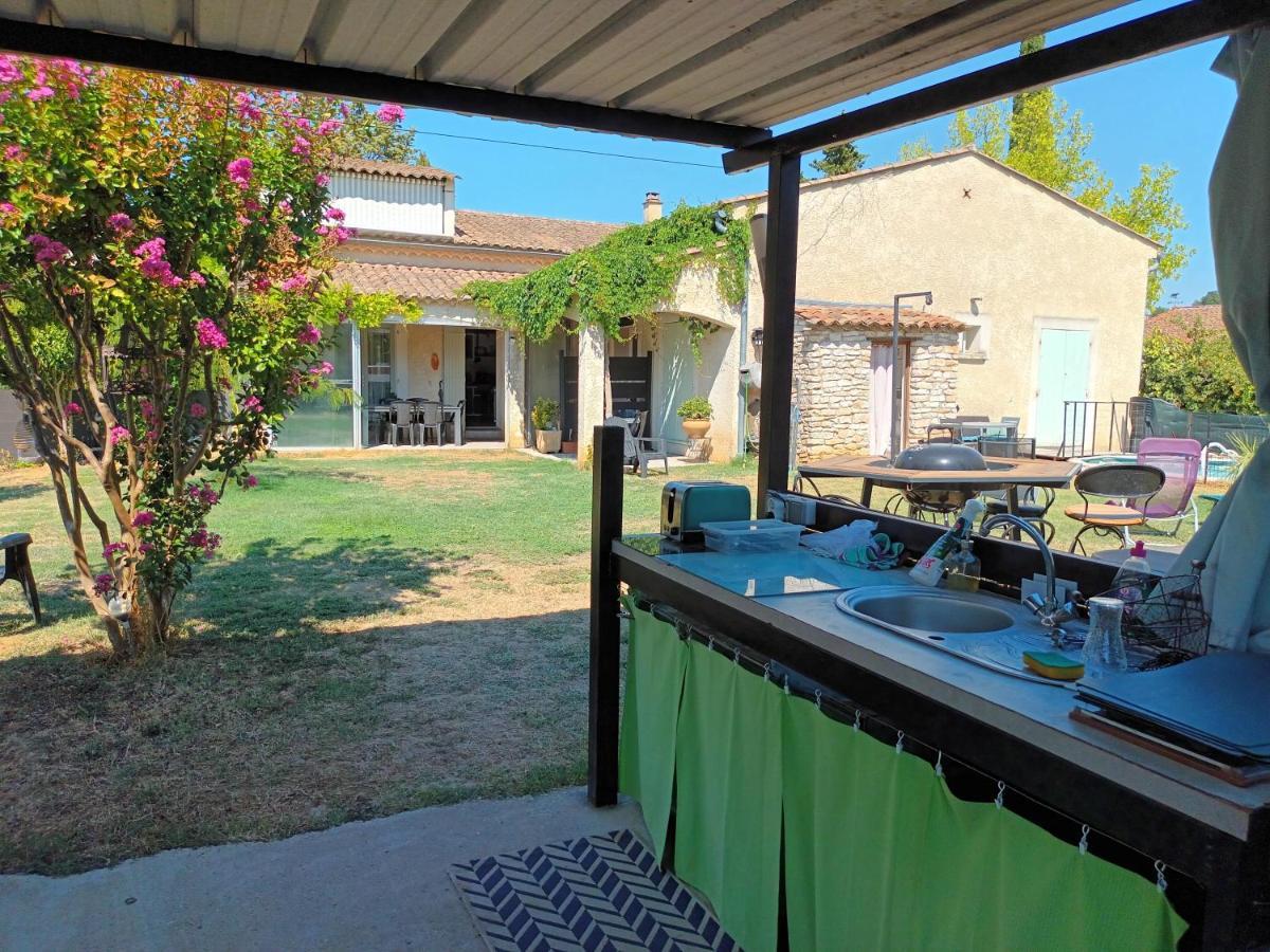Chambres D'Hotes & Jacuzzi - A L'Ombre Des Amandiers Saint-Martin-dʼArdèche エクステリア 写真
