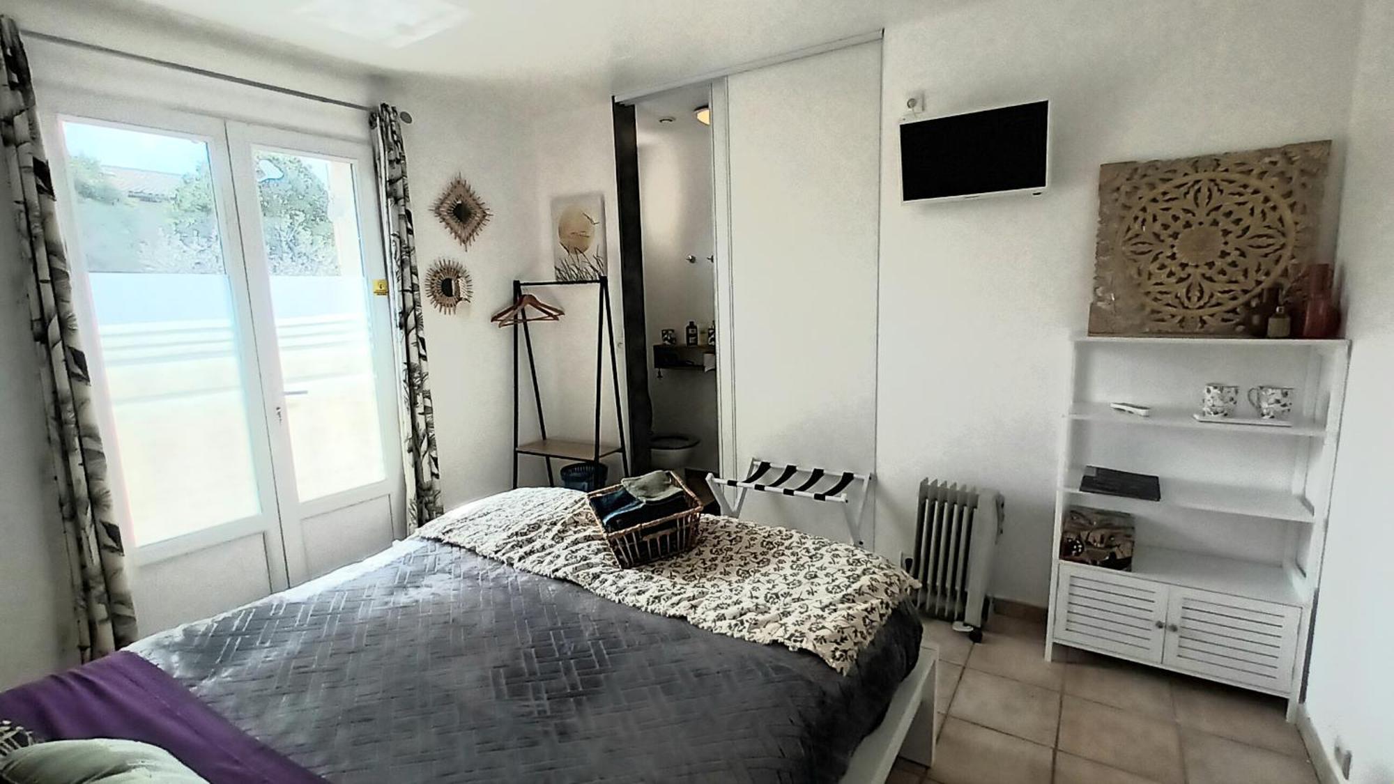 Chambres D'Hotes & Jacuzzi - A L'Ombre Des Amandiers Saint-Martin-dʼArdèche エクステリア 写真